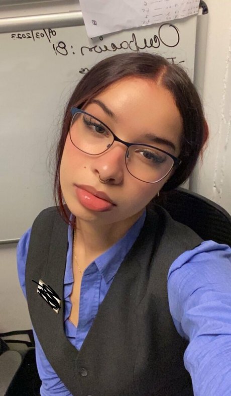 Whatsup jojo porn model pic