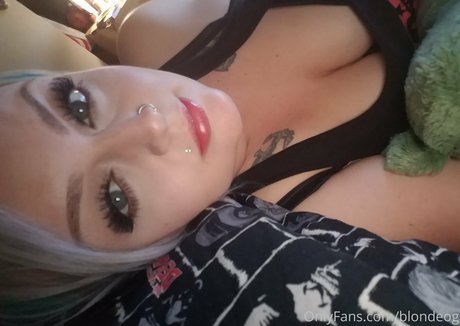 blondeog hot star pictures