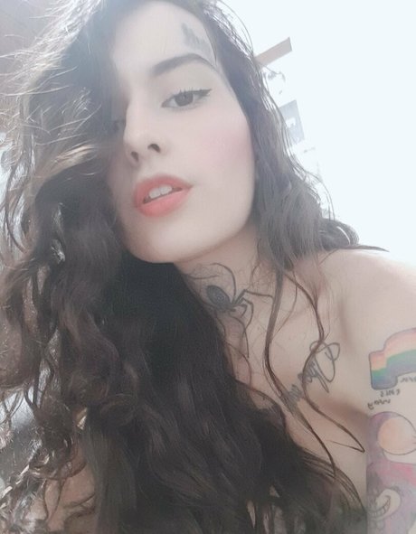 pitmagrinfree nude model image