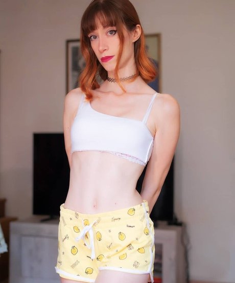 lady natsumi nude pornstar photo