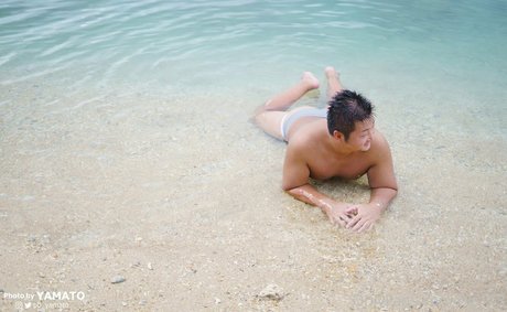 blc113 erotic actress pictures