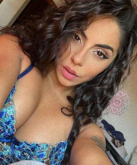 Mariana Alonso Bacelis model perfect img