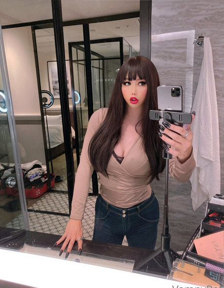 vampypat model porn gallery