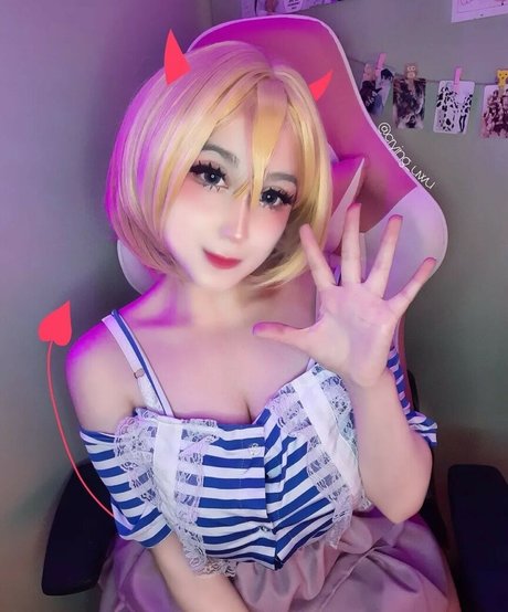 Crying uwu nudes actress pics