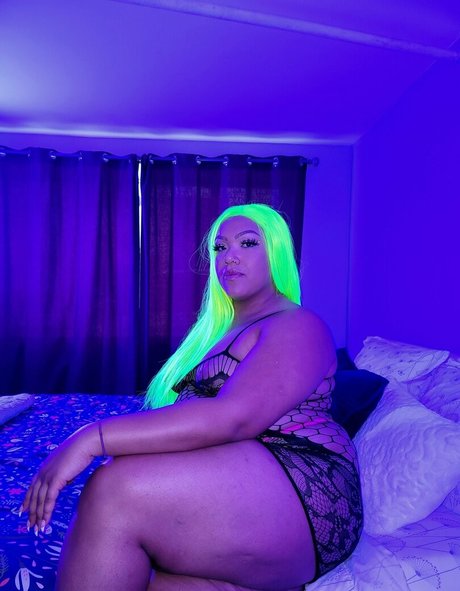 worship nicoles soles sex actress pics