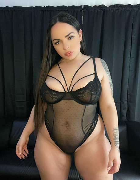 tattooed shemale onlyfans hot naked pictures