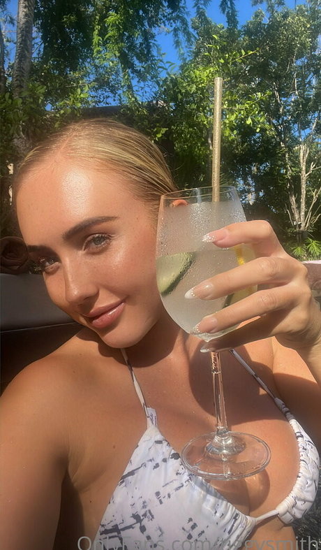 tiggysmith top model photo