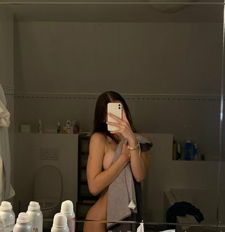 carla secret art star gallery