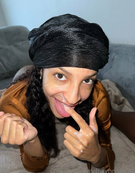 Foxybrown20 sexy actress pic