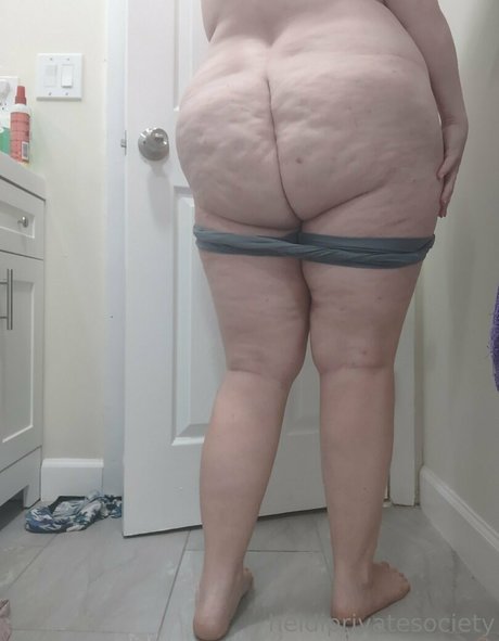 heidiprivatesociety exclusive model pics