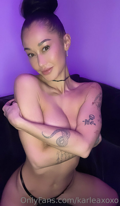 karleaxoxo beautiful model photo