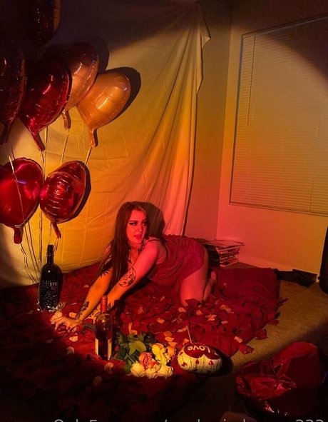 blonde babe onlyfans nice pictures