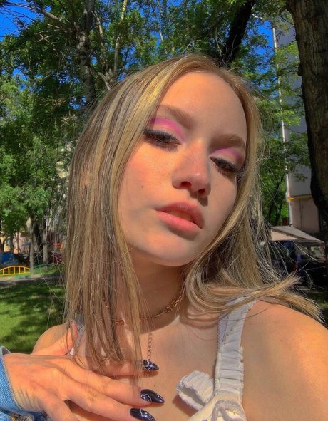 Diana Volynets art actress photo