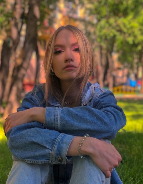 Diana Volynets model free photo