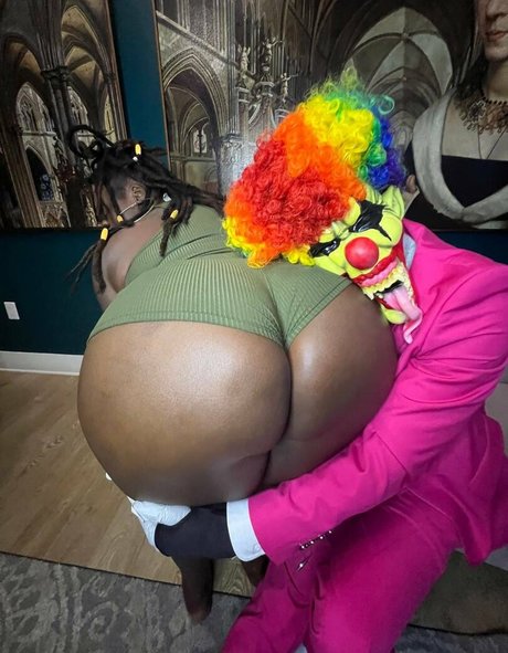 freaky onlyfans beautiful photo