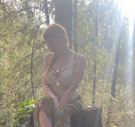 gingergirlie high quality actress pic