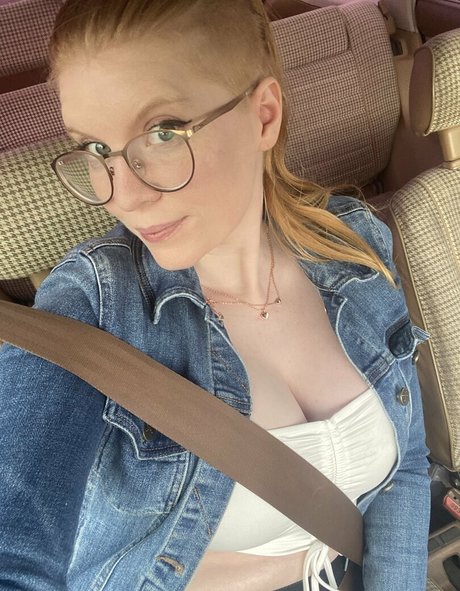 gingergirlie erotic actress pictures