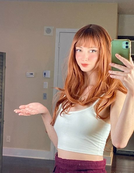 EllaElvin69 pornstar nude picture