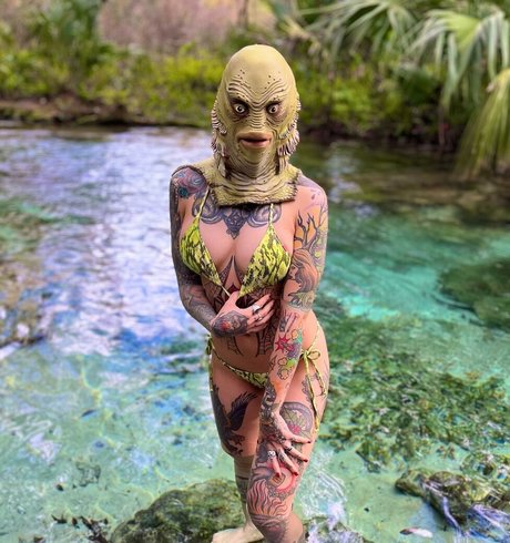 WWE Shotzi model nude picture