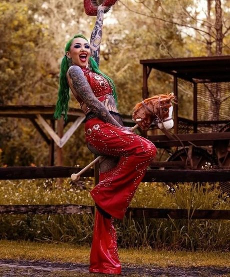 WWE Shotzi pretty star img