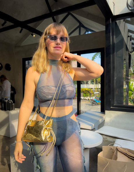 Da Moroshka naked star galleries