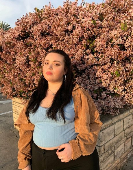 sex asian onlyfans hot images