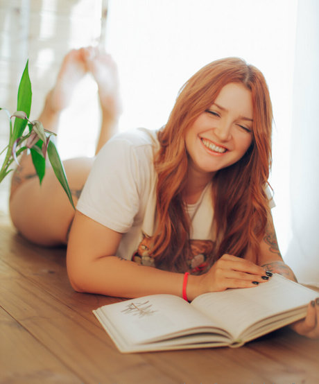 kelyfoxsuicide free nudes star picture