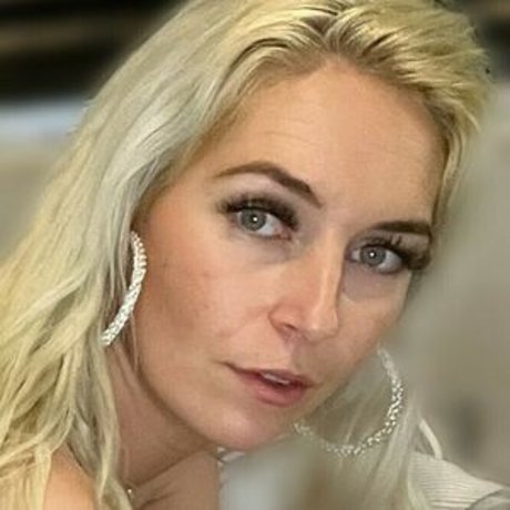 sweetqueen88 hd model pic