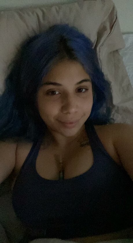 Bruja510 star nude photo