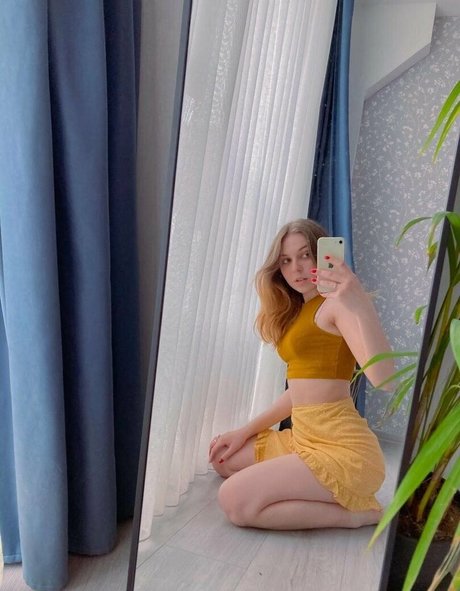 dayshalovefreepromo model naked image