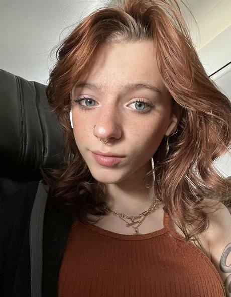 Tomis party pornstar erotic pics