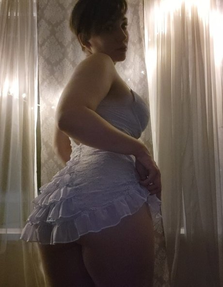 Jennifer Van Damsel model top images