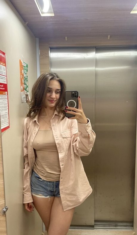 popular onlyfans pornographic images