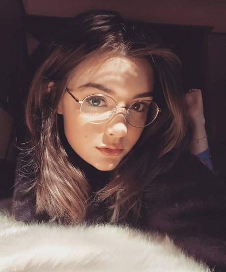 poopernoodle free star photos