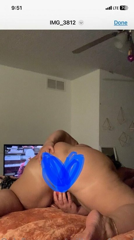 millionzofpeaches pornstar art pictures