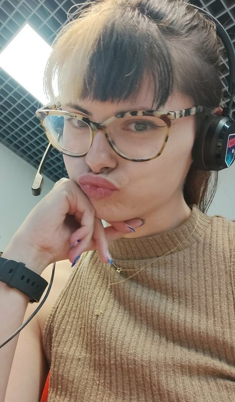 shinychariot pornstar beautiful pictures