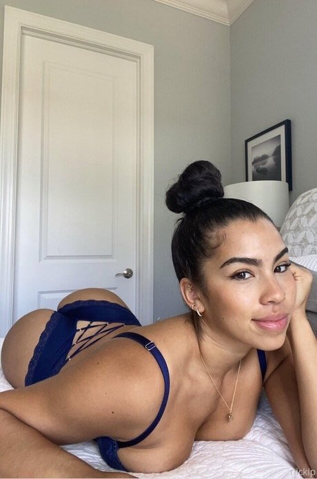 Litl p beautiful model img