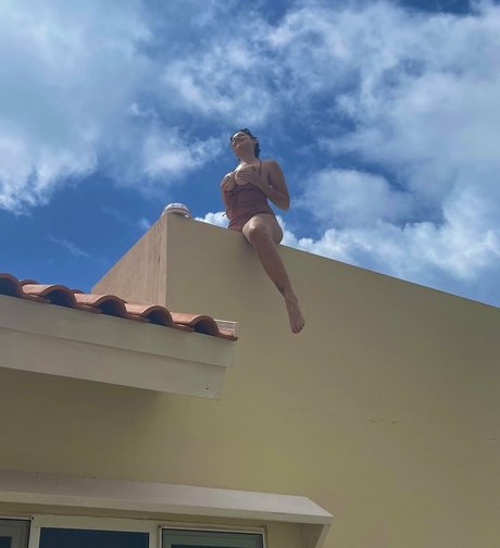 AliRosePB free pornstar pics