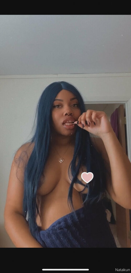 thiccxms erotic model picture