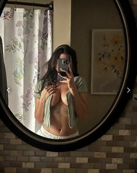 model onlyfans nudes image