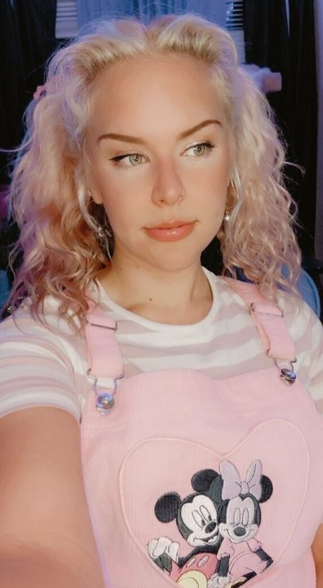 The Sarah Gracie beautiful pornstar pictures