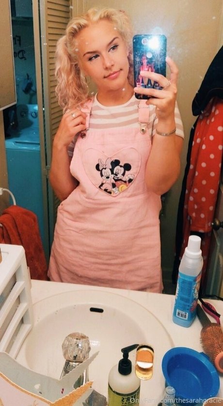 The Sarah Gracie model porn photos