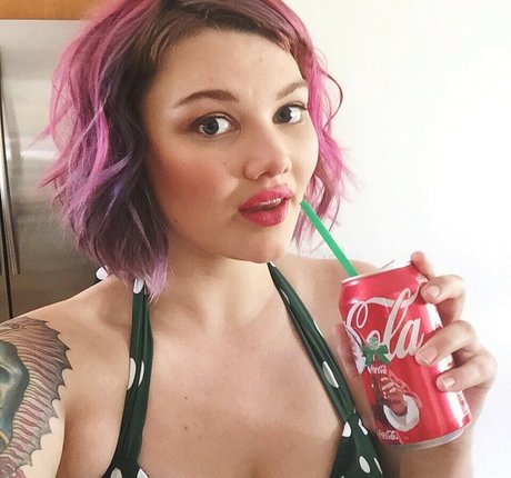 isabel hendrix star hot photos