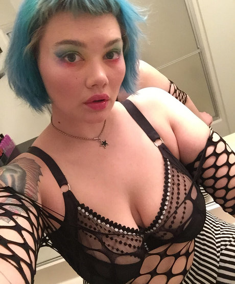 isabel hendrix hd pornstar img