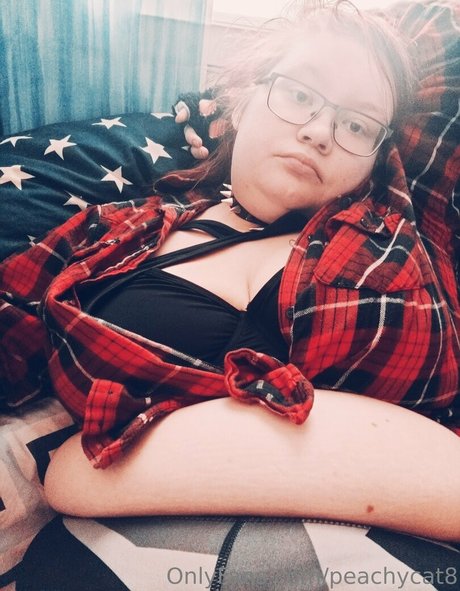 peachycat8 model sexy pic