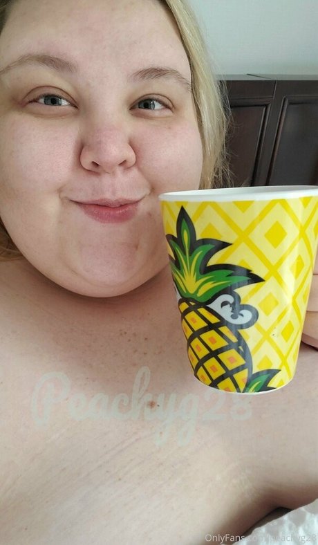 peachyg28 top pornstar pic