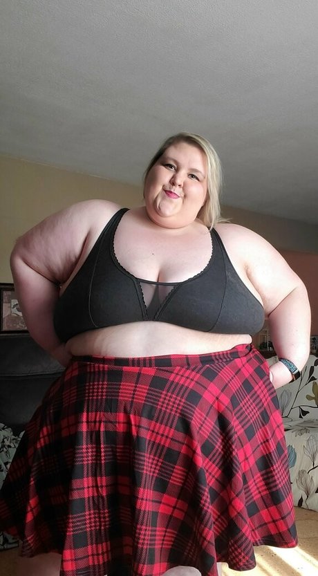 peachyg28 hd pornstar galleries