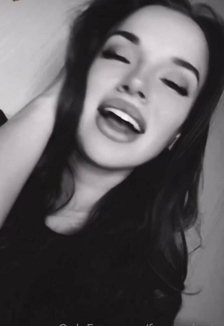 freemelanie porn actress images