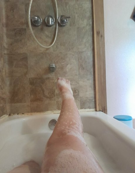 krazykitty45 erotic actress image