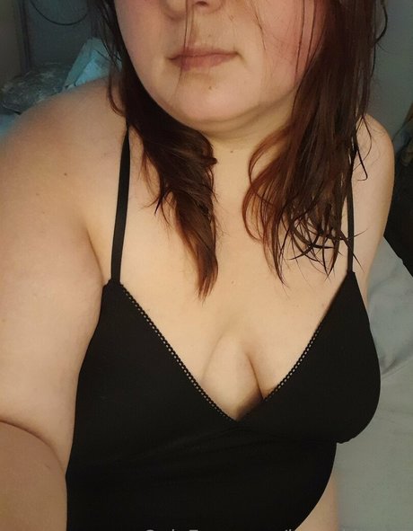 krazykitty45 beautiful actress image